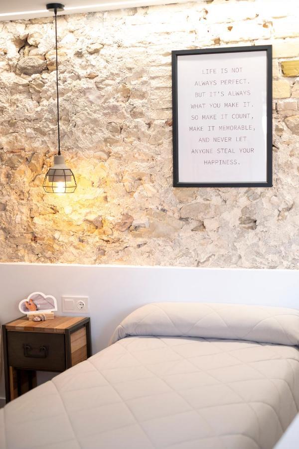 Apartamentos Bocairenthomes, En Pleno Centro De Bocairent, Con Pequena Piscina Y Parking Privado Exteriér fotografie